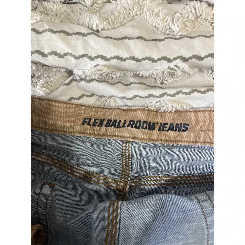 Duluth Trading Co Jeans Men Size 42x29‎ Ballroom Flex Blue Gusset Work Comfort